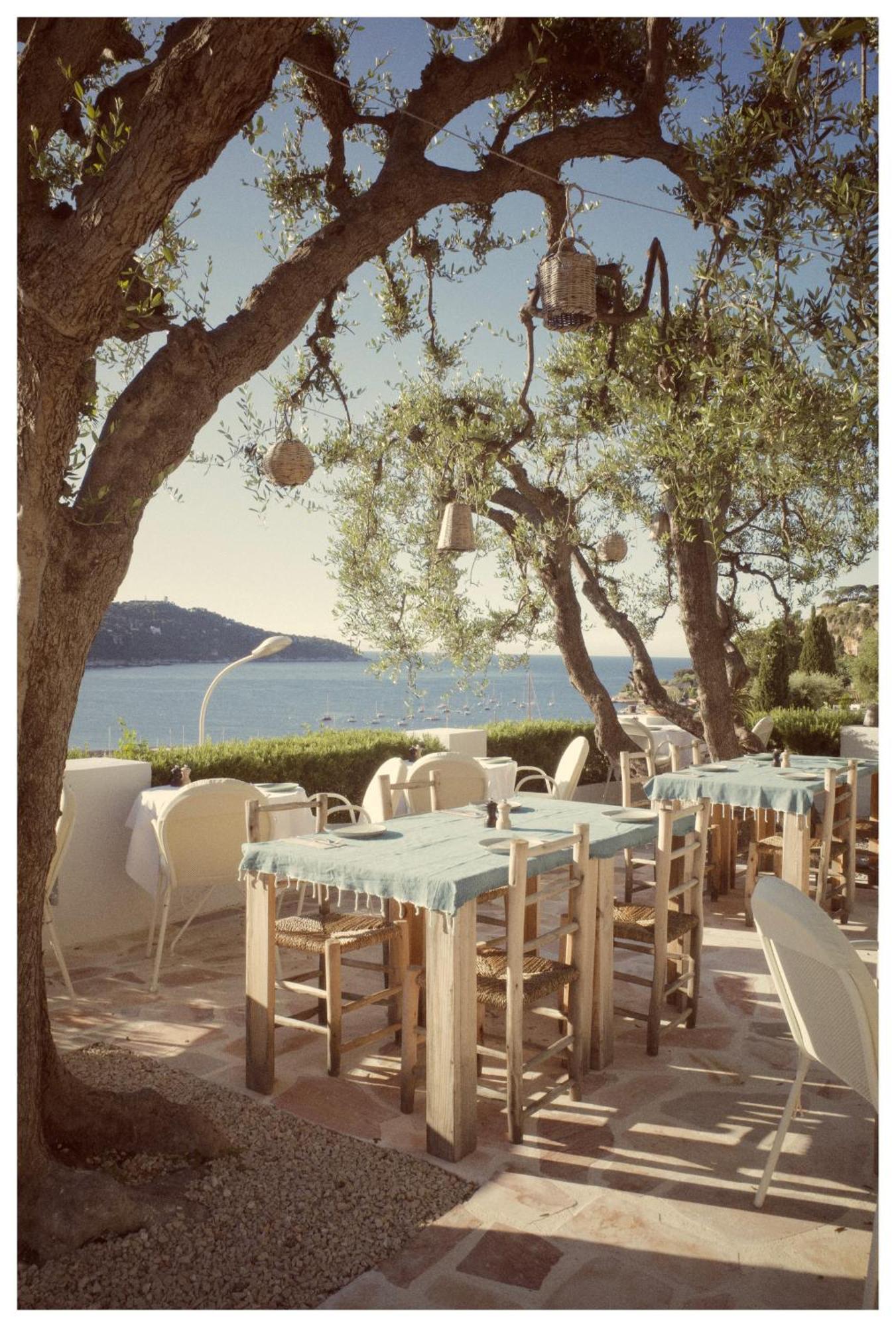 Hotel Le Versailles Villefranche-sur-Mer Bagian luar foto