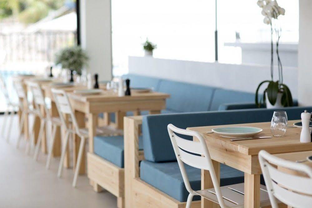 Hotel Le Versailles Villefranche-sur-Mer Bagian luar foto