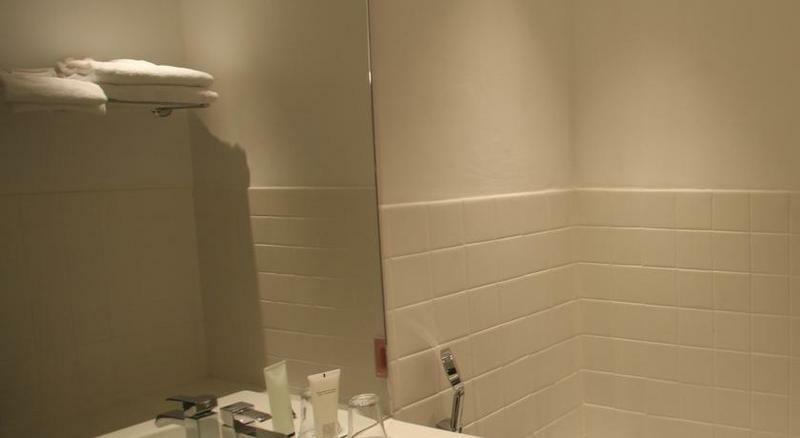Hotel Le Versailles Villefranche-sur-Mer Bagian luar foto